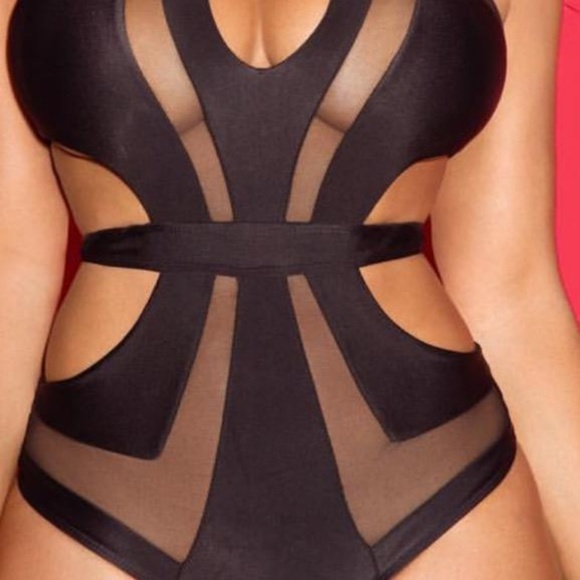 Swimsuit - Picture 2 of 3